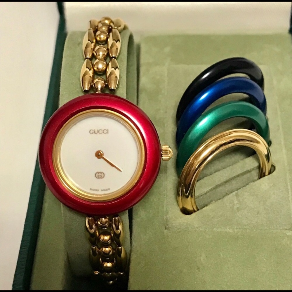 Authentic Gucci Vintage Bezel Chain Watch